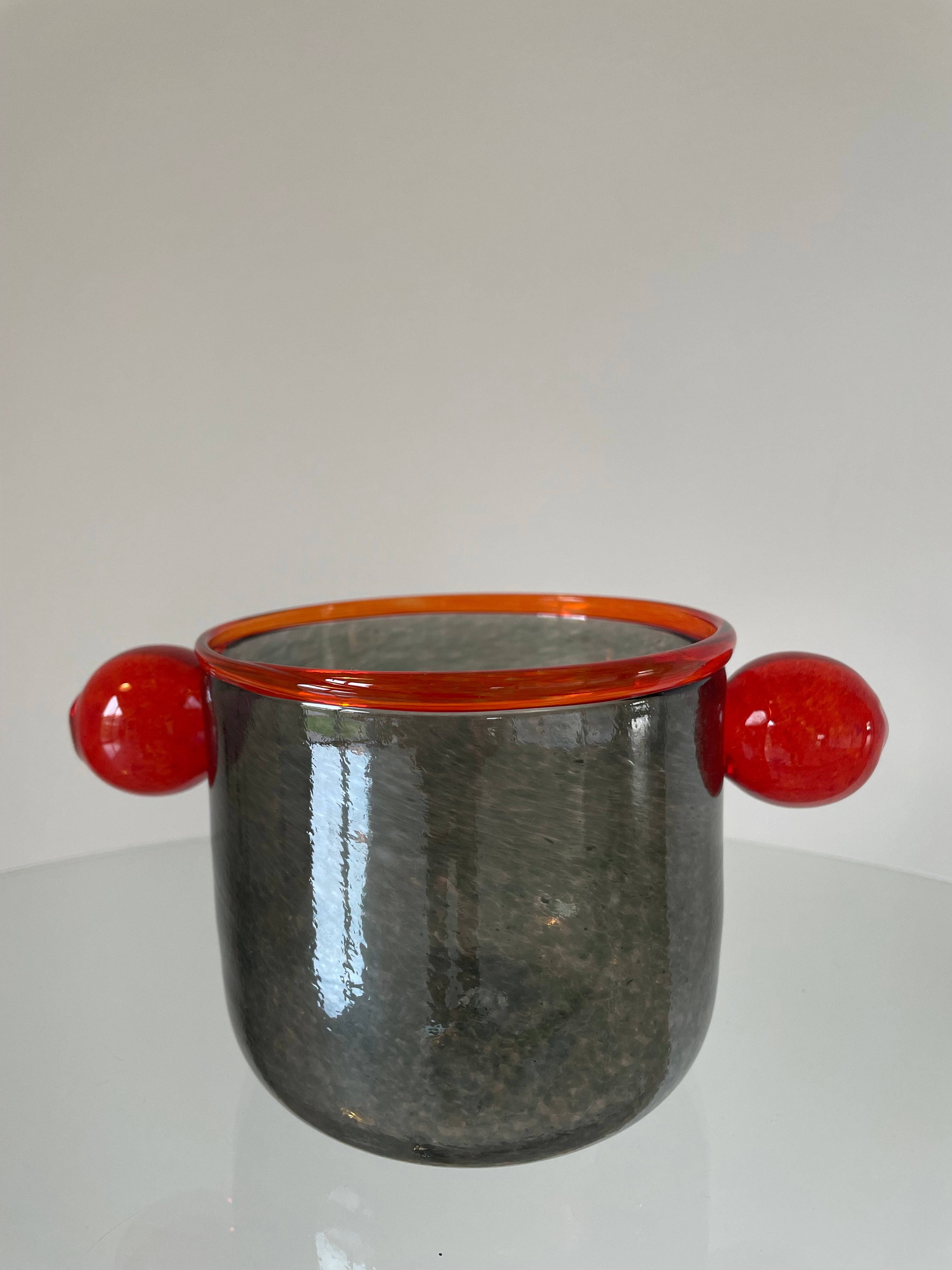 Dessert bowl